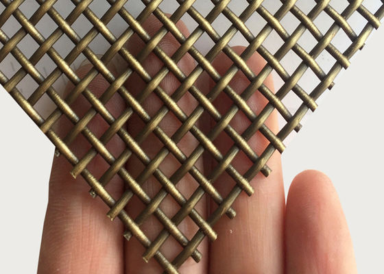 सजावट के लिए स्क्वायर होल सुरक्षात्मक 30mx1m वायर मेष ग्रिल्स