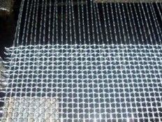 उच्च प्रदर्शन उत्पादों के लिए OEM पीवीसी लेपित लॉक क्रिम वायर मेष