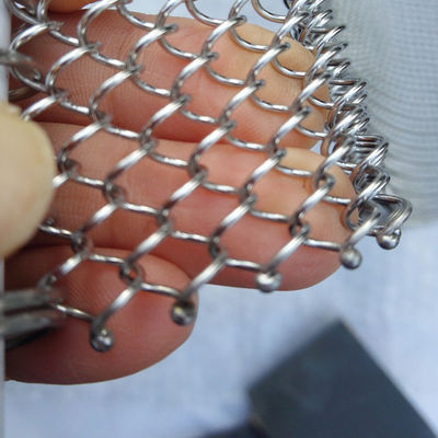 2.8kg/M2 304 स्टेनलेस स्टील धातु रोलर शटर बिल्डिंग बाहरी दीवार सजावट