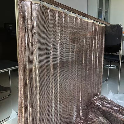 एल्यूमीनियम मिश्र धातु झिलमिलाहट धातु Sequin चेन लिंक कपड़े पर्दे के लिए धातु जाल कपड़े