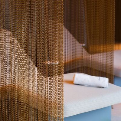 12x24 मिमी चेन साइज एल्यूमीनियम चेन फ्लाई स्क्रीन 60% ओपन एरिया और 1.2 मिमी वायर व्यास के साथ कीट नियंत्रण के लिए