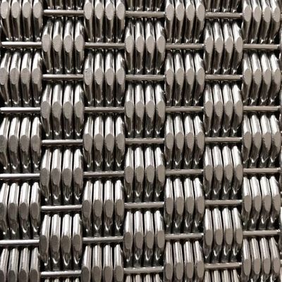 शहरी वाणिज्यिक भवनों में बड़े पैमाने पर मुखौटा आवरण के लिए कस्टम डिजाइन स्टेनलेस स्टील धातु कपड़े जाल