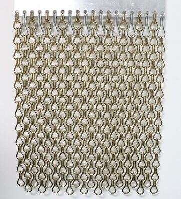 12x24 मिमी चेन आकार एल्यूमीनियम चेन पर्दा 60% खुले क्षेत्र और 1.2 मिमी तार व्यास के साथ कीट संरक्षण के लिए